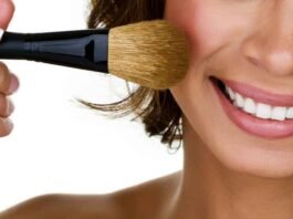 Things to Expect from an Online Makeup Shop